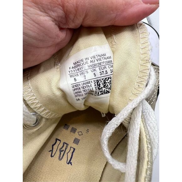 Size 7- Converse Chuck‎ Taylor All Star Ox Light Gold - Picture 2 of 3